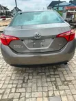 2018 Toyota Corolla LE (1.8L) Gold - 2