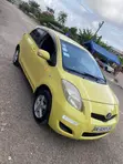 Toyota Vitz 1.3 FWD 5dr 2010 Yellow - 4
