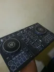 Pioneer DJ DDJ-400 DJ Controller - 1