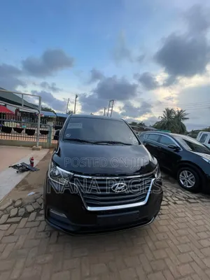 Hyundai Staria 2.2D AWD 2022 Minivan