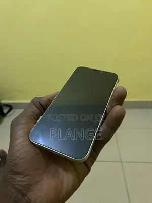 Apple iPhone 12 64GB White