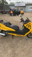 Yamaha Majesty 2024 Scooter - Yellow - 1