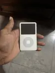 Apple iPod Classic 5th Generation - 30GB - 2