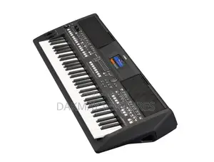Yamaha PSR SX720 Electronic Keyboard