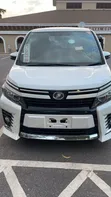Toyota Voxy 2014 Pearl - 3
