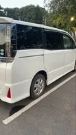 Toyota Voxy 2014 Pearl - 5