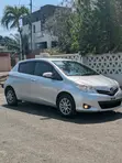Toyota Vitz 1.3 FWD 5dr 2012 White - 4