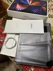 Apple iPad Pro 12.9 (2022) 256GB Gray - 2