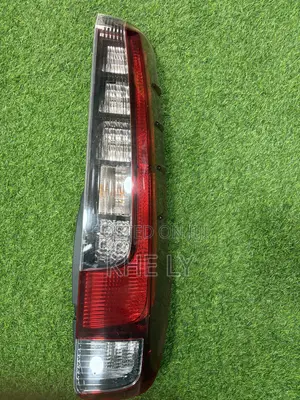Noah 2014 Tail Light