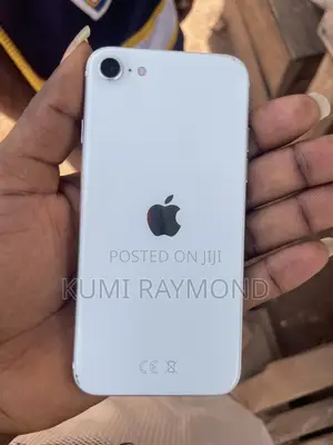 Apple iPhone SE (2022) 64GB White - Cracked Screen