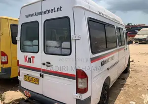 Mercedes-Benz Sprinter 2005 Bus
