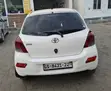 Toyota Vitz 1.5 FWD 3dr 2009 White - 5