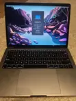 Apple MacBook Pro 2017 8GB RAM, 128GB SSD - 1