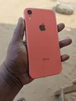Apple iPhone XR 64GB - 4