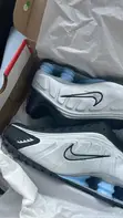 Nike Shox R4 Sneakers - 2
