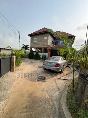 6 Bedroom Duplex for Rent in Amasaman