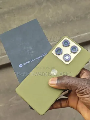Motorola Signature 512GB Green