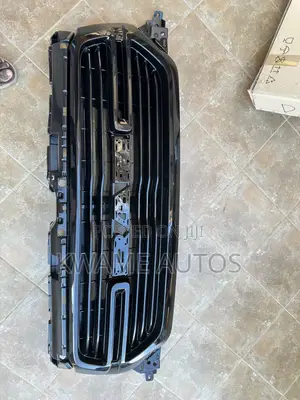Dodge Ram 1500 Top Grilles (2020-2022)
