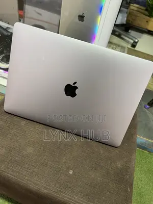 Apple MacBook Pro 2020 8GB Intel Core i5 SSD 256GB