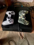 PlayStation 4 Slim - Used - 1