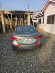 Hyundai Elantra 2013 Silver - 2