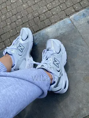 New Balance 530 Sneakers