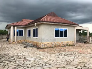 4 Bedroom House for Sale, Oyibi, Valley View Area