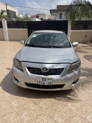 2010 Toyota Corolla LE Sedan
