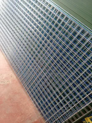 2x2 Inch Wire Mesh - 8x4 ft
