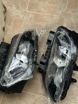 Kona 2022 Headlight Pair