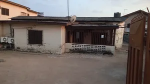8-Bedroom House for Sale in Sakaman