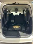 Toyota Voxy X 2WD 8-Seater 2012 White - 2
