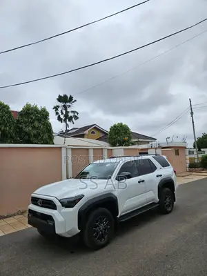 2025 Toyota 4Runner SR5 4WD