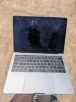 Apple MacBook Pro 2017 13" 8GB RAM, 128GB SSD - 4