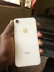 Apple iPhone XR 128GB White - 1