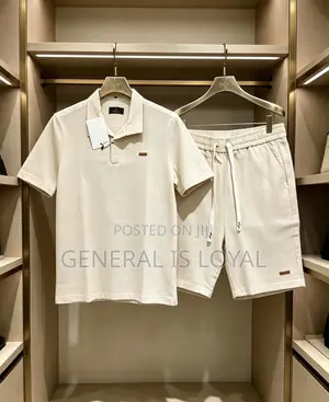 Zagna Linen Top and Shortsleeve Set